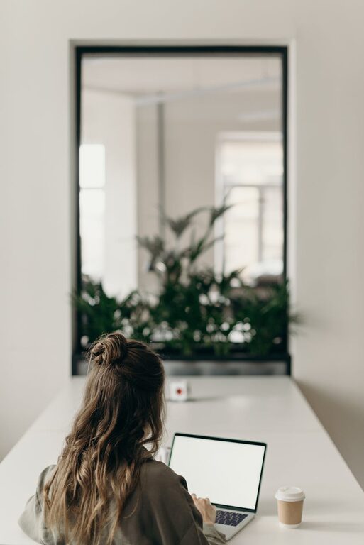 How to Keep Your Emails Under Control for a Stress-Free Inbox